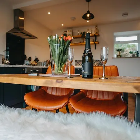 Holiday home The Little By Truabode Lets & Short Lets Newquay - Parking, Wifi & Pet Friendly *