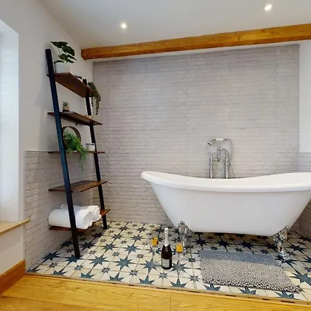 Holiday home The Little By Truabode Lets & Short Lets Newquay - Parking, Wifi & Pet Friendly Brauneberg