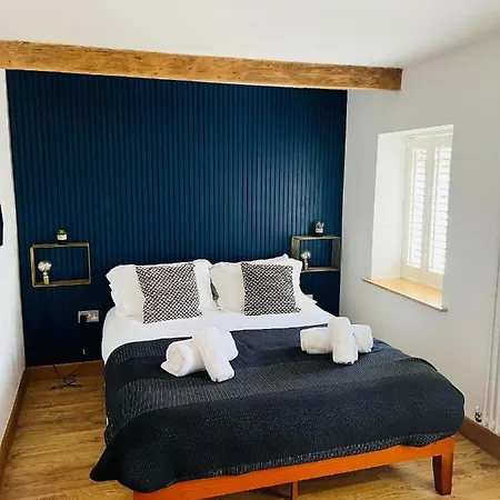 The Little By Truabode Lets & Short Lets Newquay - Parking, Wifi & Pet Friendly Holiday home